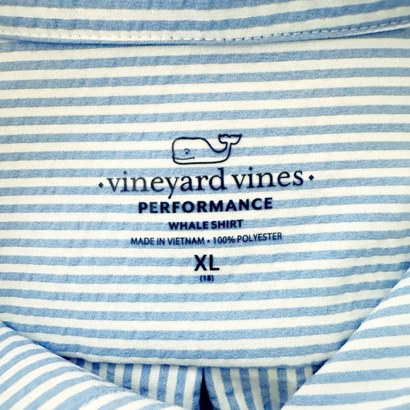 Vineyard Vines | Boy’s Performance Whale Shirt (XL) 🐳 - Picture 4 of 4